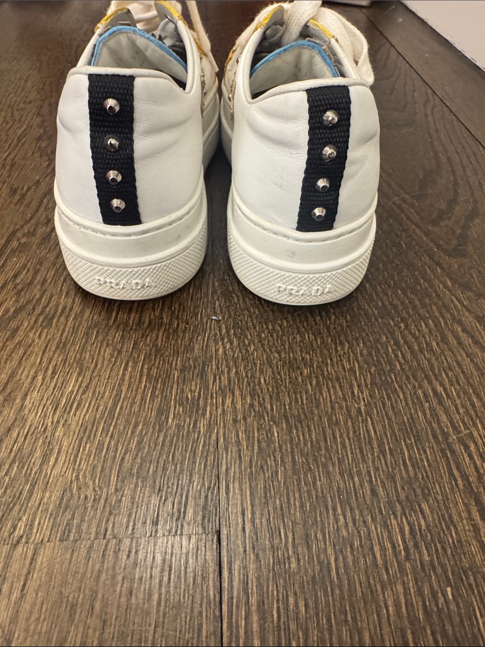 Prada Kids White & Yellow Cartoon-Detail Low-Top Sneakers - Picture 3 of 4